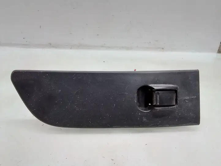 Nissan Terrano (1992 - 2006) 809602X802 Блок кнопок стеклоподъемников — фото 1