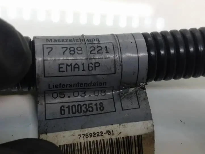 BMW 5 E60 E61 (2004 - 2010) 7789221 Плюсовой провод аккумулятора — фото 4