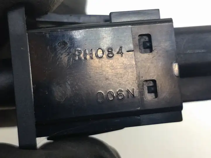 Toyota Auris E180 (2012 - 2018) RH084006N Другие включатели / ручки/ переключатели — фото 5