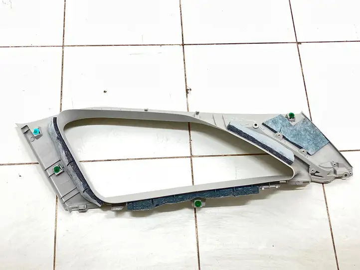 Toyota Auris E180 (2012 - 2018) 6247702030 Держатель шторки — фото 2