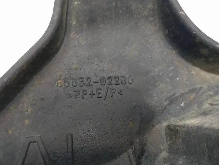 Toyota Auris E180 (2012 - 2018) 6563202200 Задний брызговик — фото 4