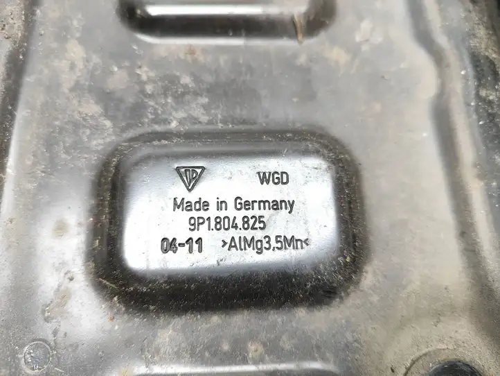 Porsche 718 Cayman 982 982c (2016 - ) 9P1804825 Площадка аккумулятора — фото 3