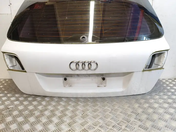Audi A3/S3 8P (2008 - 2013) Крышка багажника — фото 2