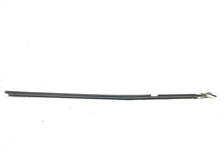 Peugeot 407 (2004 - 2011) 9650700880 Накладка стекла передней двери — фото 1