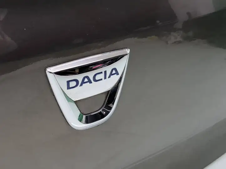 Dacia Logan III (2020 - ) Крышка багажника — фото 2