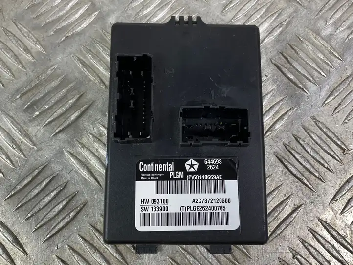 Jeep Grand Cherokee (2010 - 2021) P68140669AE Прочие блоки управления — фото 1