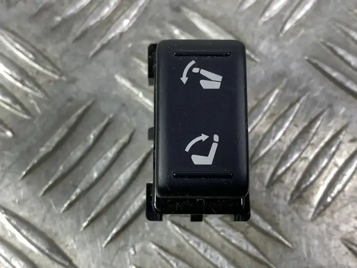 Infiniti QX80 (2017 - ) Управление регулеровки сидений — фото 6