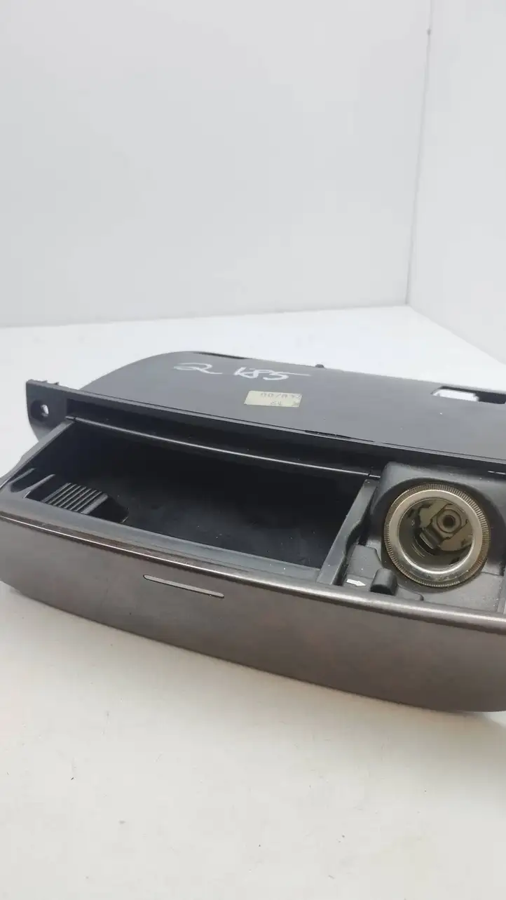 Mercedes-Benz E W211 (2002 - 2009) A2206800252 Передняя пепельница — фото 1