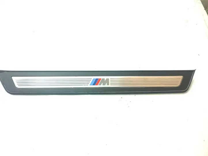 BMW 5 F10 F11 (2009 - 2016) 8050053 Внутренняя отделка переднего порога — фото 1