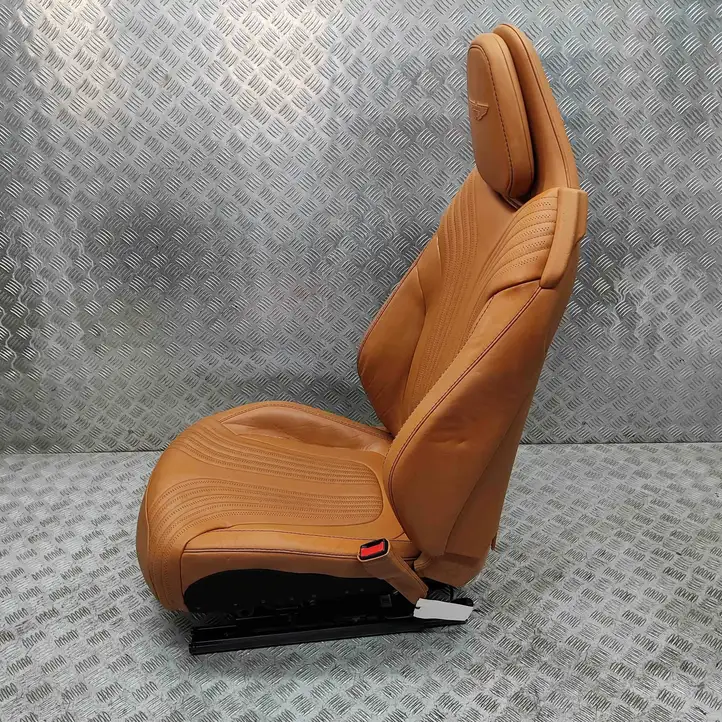 Aston Martin DB11 (2016 - ) HY5360008AAW Переднее сиденье пассажира — фото 4