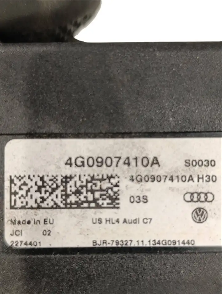 Audi A7 S7 4G (2010 - 2014) 4G0907410A Пульт управления воротами — фото 6