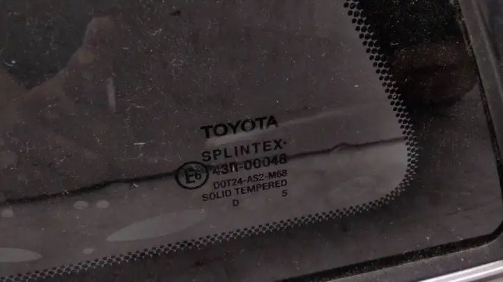Toyota Avensis T250 (2003 - 2006) 43R00048 Заднее боковое стекло — фото 7