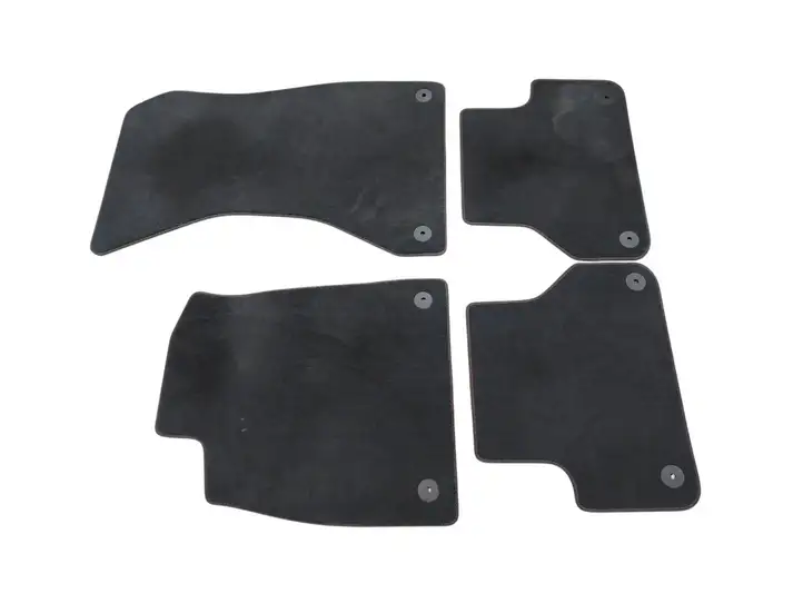 Audi RS 5 (2017 - )  8W1863691B Комплект автомобильного коврика