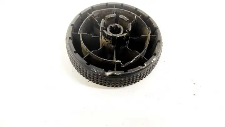 Hyundai i30 (2007 - 2012) 880551P000 Ручка регулировки сиденья — фото 3