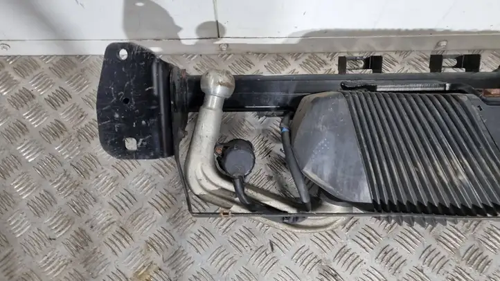 BMW 4 F32 F33 (2013 - 2017) 303324600012 Комплект буксировочного крюка — фото 13