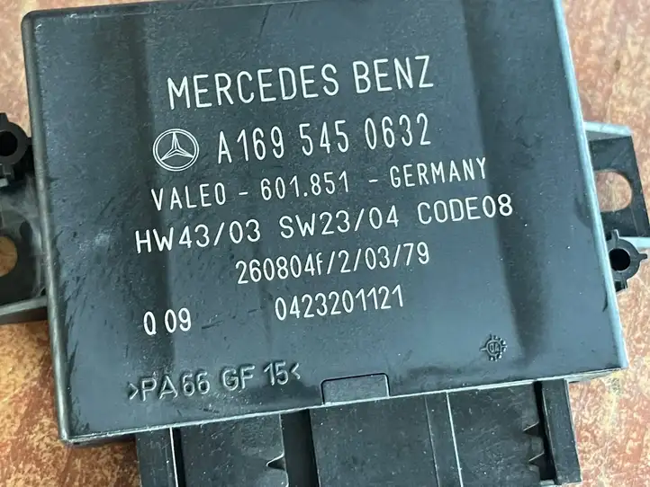 Mercedes-Benz A W169 (2004 - 2012) A1695450632 Блок управления парктрониками — фото 3