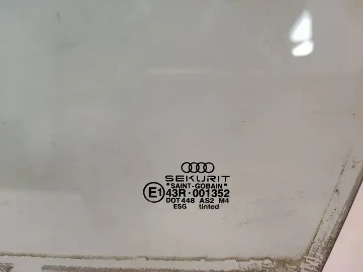 Audi A4 S4 B6 8E 8H (2000 - 2006) 43R001352 Стекло передней двери — фото 3