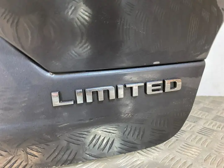 Jeep Grand Cherokee WL (2021 - ) Крышка багажника — фото 6