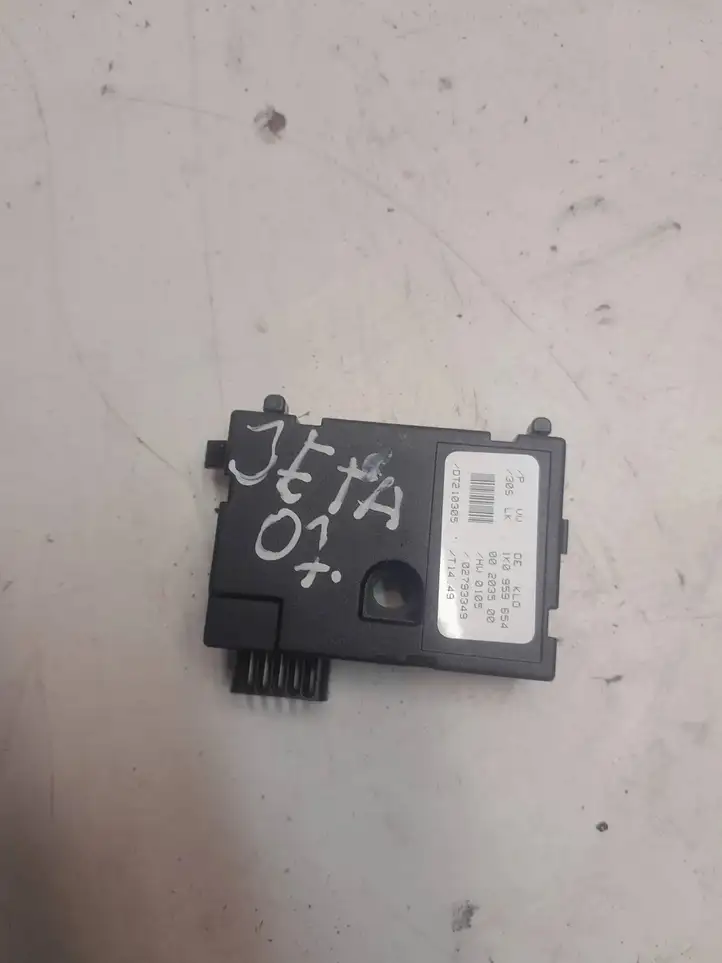 Volkswagen Jetta V (2005 - 2010) 02793349 Датчик угла поворота руля — фото 1