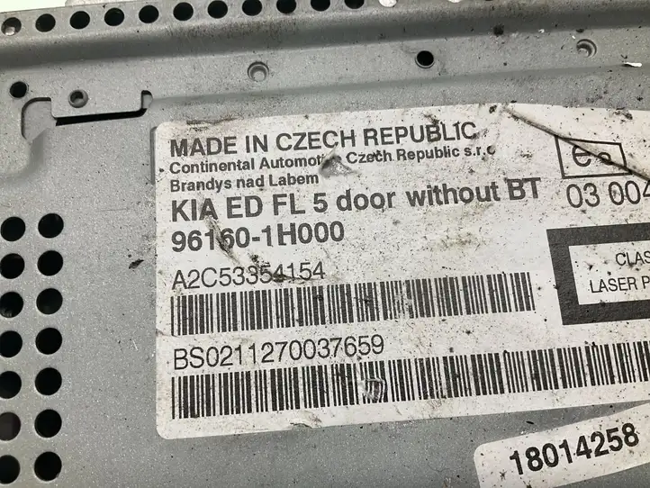 Kia Ceed (2010 - 2012) 961601H000 Магнитола / мультимедийная система — фото 4
