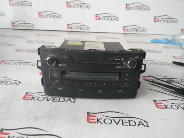 Toyota Auris 150 (2006 - 2012) 8612002510 Магнитола / мультимедийная система — фото 1