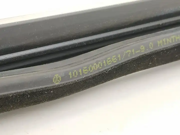Mercedes-Benz CLA C117,X117,W117 (2013 - 2019) 1777350400 Накладка стекла задней двери — фото 5