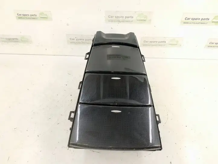 Mercedes-Benz R W251 (2005 - 2013) Передняя пепельница — фото 1