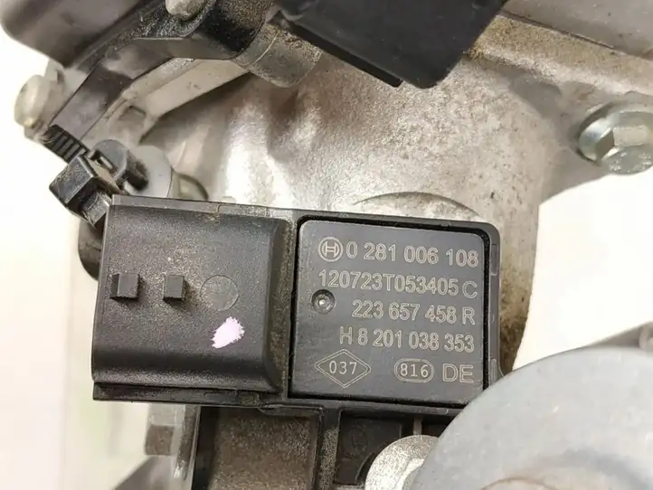 Mercedes-Benz A W176 (2012 - 2018) Охладитель клапана EGR — фото 2