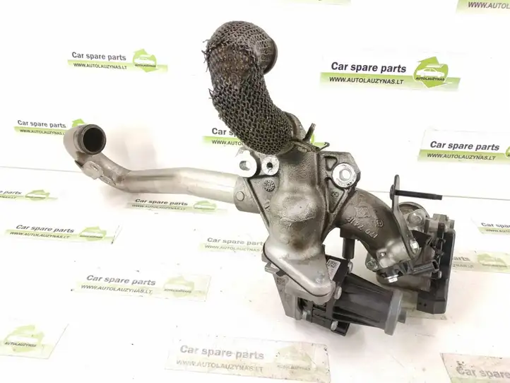 Mercedes-Benz A W176 (2012 - 2018) Охладитель клапана EGR — фото 7