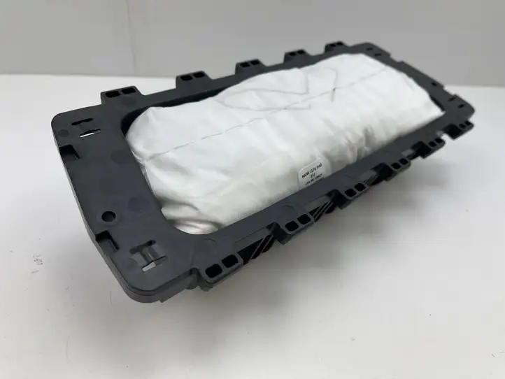 BMW 5 G60 (2023 - ) 6943914 Подушка безопасности пассажира — фото 10