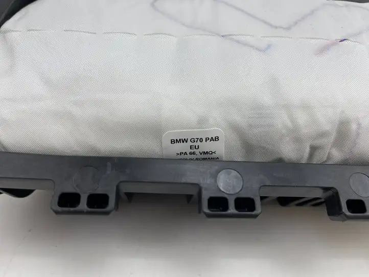 BMW 5 G60 (2023 - ) 6943914 Подушка безопасности пассажира — фото 11