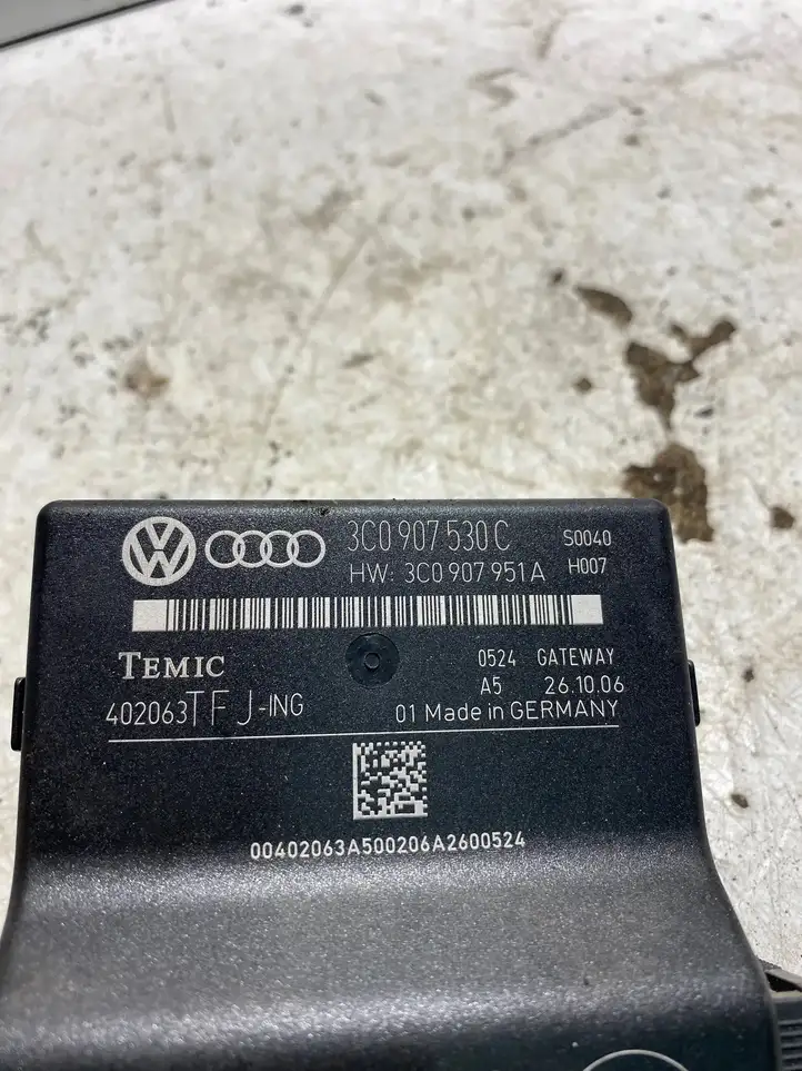 Volkswagen PASSAT B6 (2005 - 2010) 3C0907951A Прочие блоки управления — фото 4