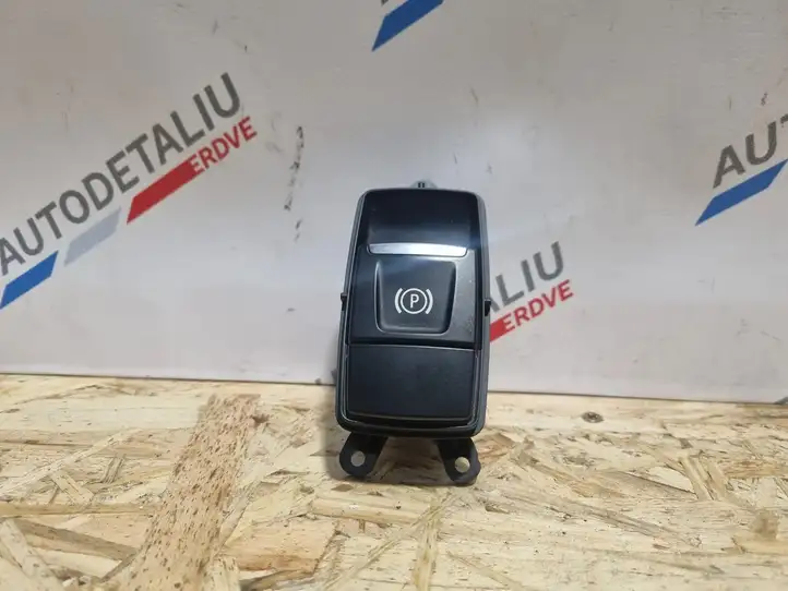 BMW X1 F48 F49 (2015 - 2022) 6822523 Кнопка ручного тормоза — фото 6