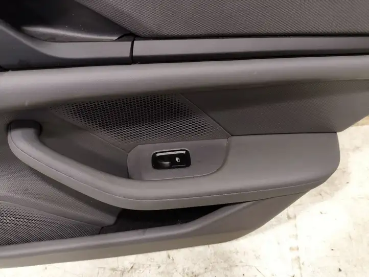 Porsche Taycan 9J1 (2019 - ) 9J1864604 Обшивка задней двери — фото 10