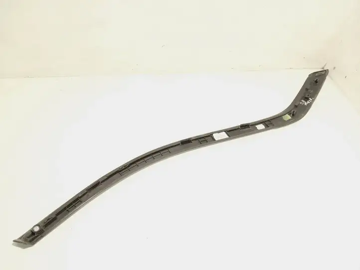 Opel Astra K (2015 - 2020) 39031884 Облицовка заднего бокового стекла — фото 2