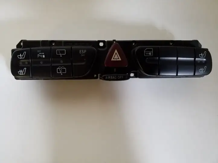 Mercedes-Benz C W203 (2000 - 2007) 2038218758 Мултифункционный включатель управления / ручка — фото 1