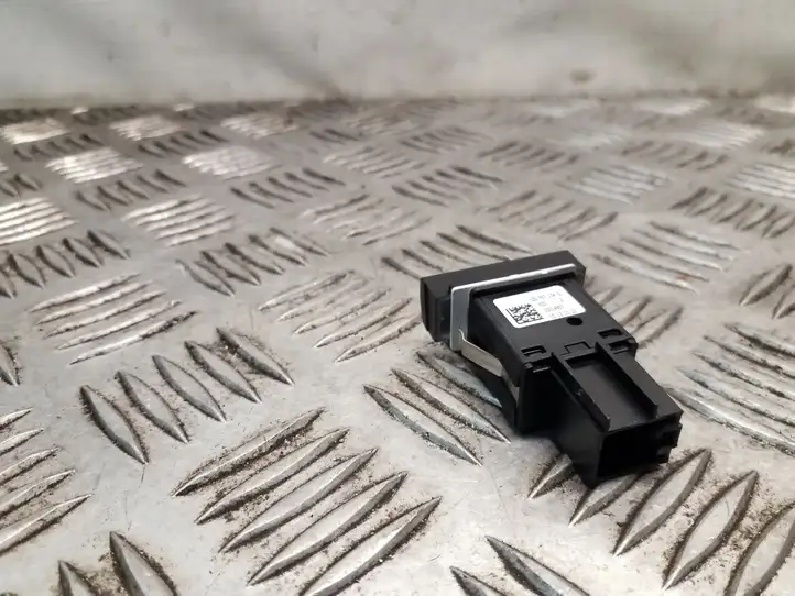 Skoda Octavia Mk2 (1Z) (2004 - 2013) 1Z0927134D Кнопка ESP — фото 2