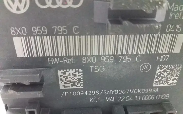 Audi Q3 8U (2011 - 2014) 8X0959795C Блок управления дверью — фото 3