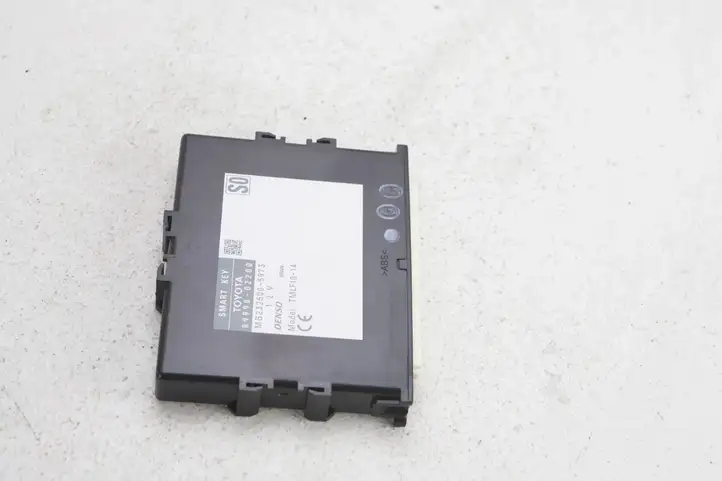 Toyota Auris E180 (2012 - 2018)  89990-02200 Блок управления без ключа