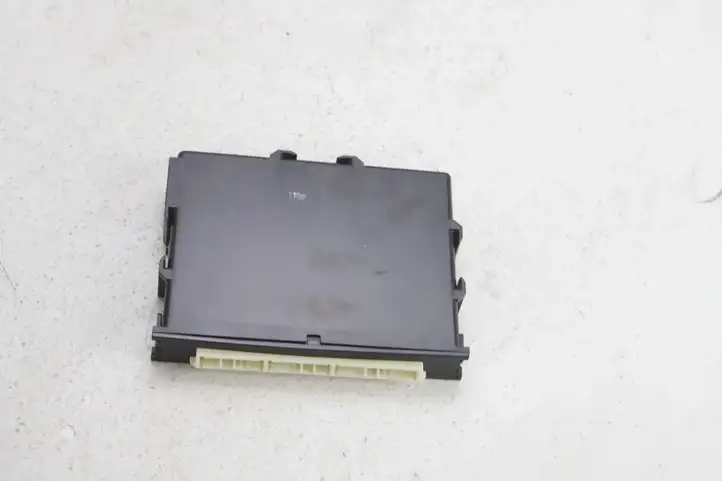 Toyota Auris E180 (2012 - 2018)  89990-02200 Блок управления без ключа