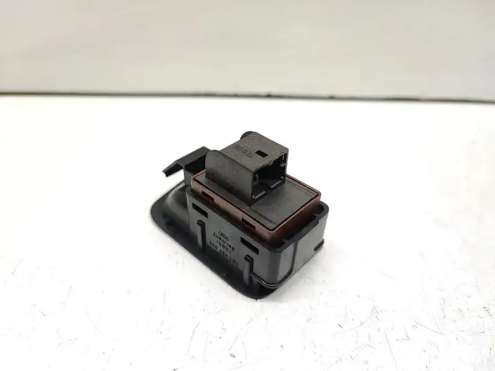 Audi A6 C7 (2011 - 2014) 4G2959830 Кнопка закрытия крышки багажника — фото 2