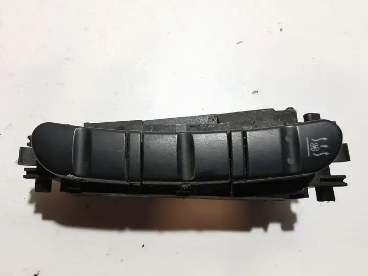 Mercedes-Benz C W203 (2000 - 2007) 2038219458 Другие включатели / ручки/ переключатели — фото 1