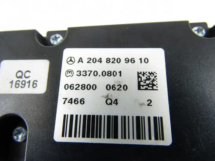 Mercedes-Benz C W204 (2007 - 2014) Кнопка парктроника — фото 5