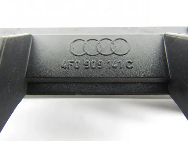 Audi A6 S6 C6 4F (2008 - 2011) GPS антенна — фото 4