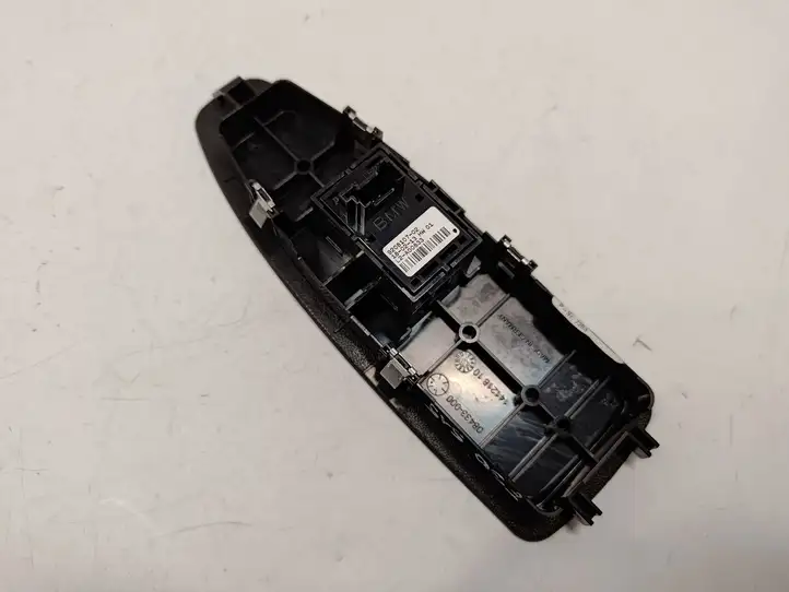BMW 3 F30 F35 F31 (2012 - 2018) 9208107 Блок кнопок стеклоподъемников — фото 2