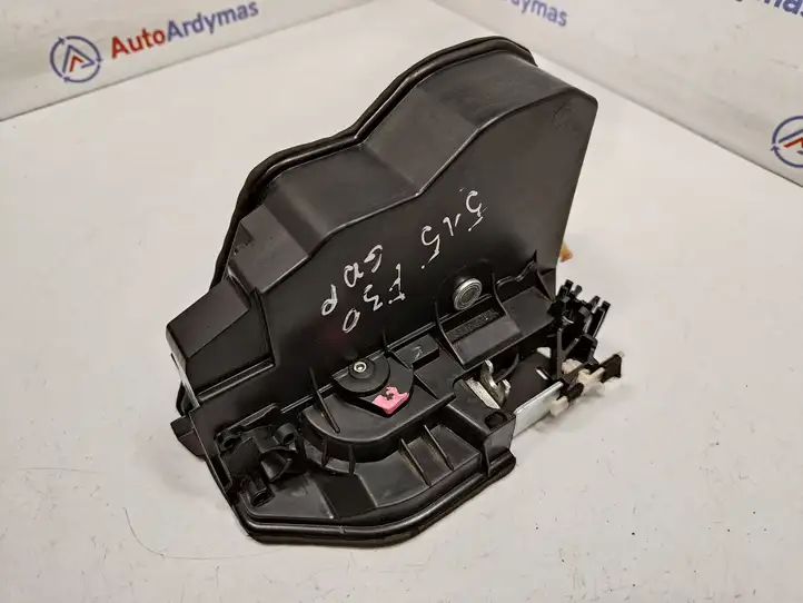 BMW 3 F30 F35 F31 (2012 - 2018) 7229460 Замок задней двери — фото 2