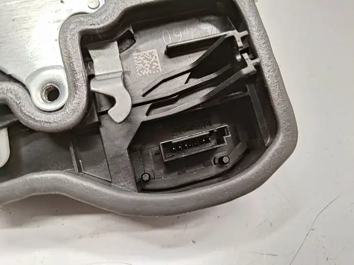 BMW 3 F30 F35 F31 (2012 - 2018) 7229460 Замок задней двери — фото 4