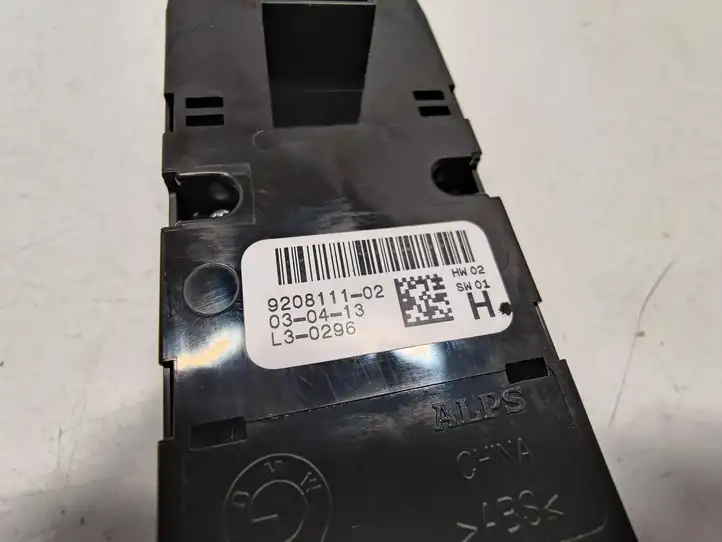 BMW 3 F30 F35 F31 (2012 - 2018) 9208111 Блок кнопок стеклоподъемников — фото 2