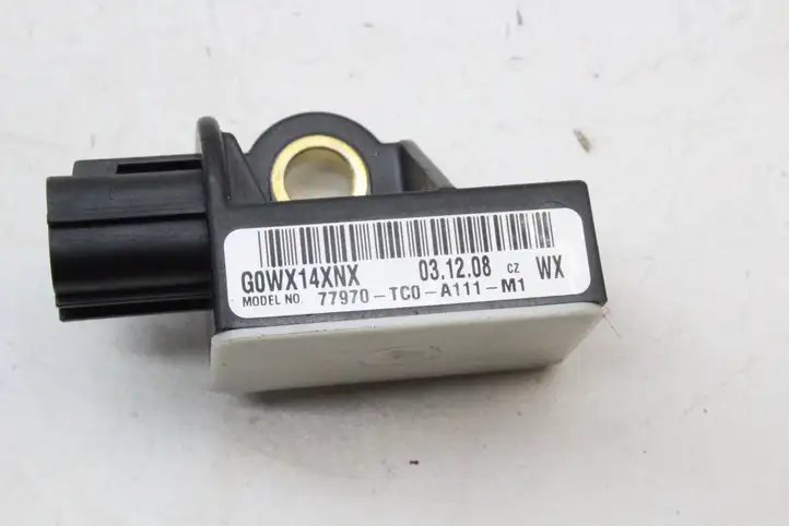 Honda Accord (2008 - 2016) 77970TC0A111 Датчик удара SRS — фото 4