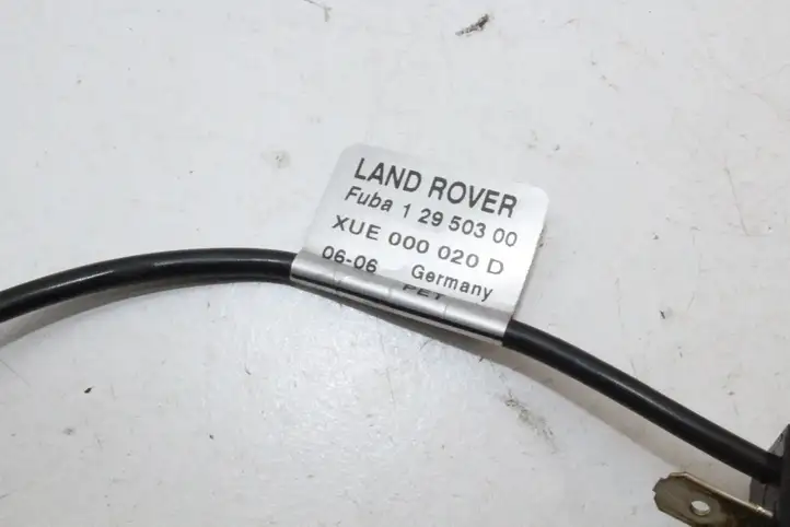 Land Rover Discovery 3 - LR3 (2004 - 2009) XUE000020D Усилитель антенны — фото 4